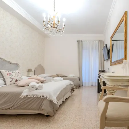 Nocleg ze śniadaniem Palazzo Alessandrini *