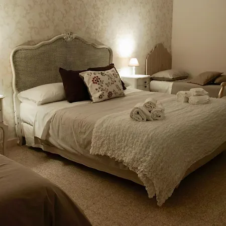 Palazzo Alessandrini Bed & Breakfast
