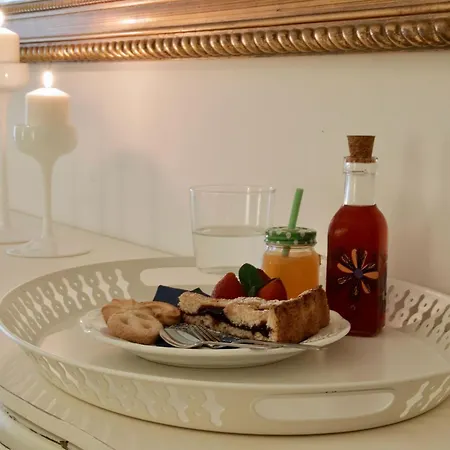 Palazzo Alessandrini Bed & Breakfast *